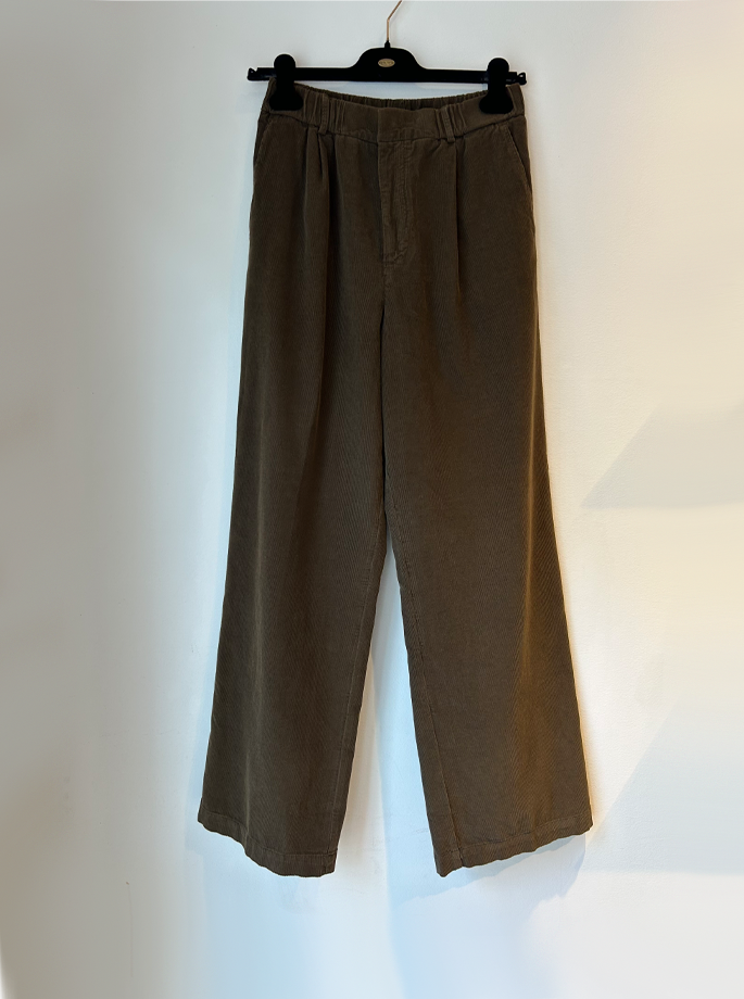 Pomandere - Trousers velvet khaki