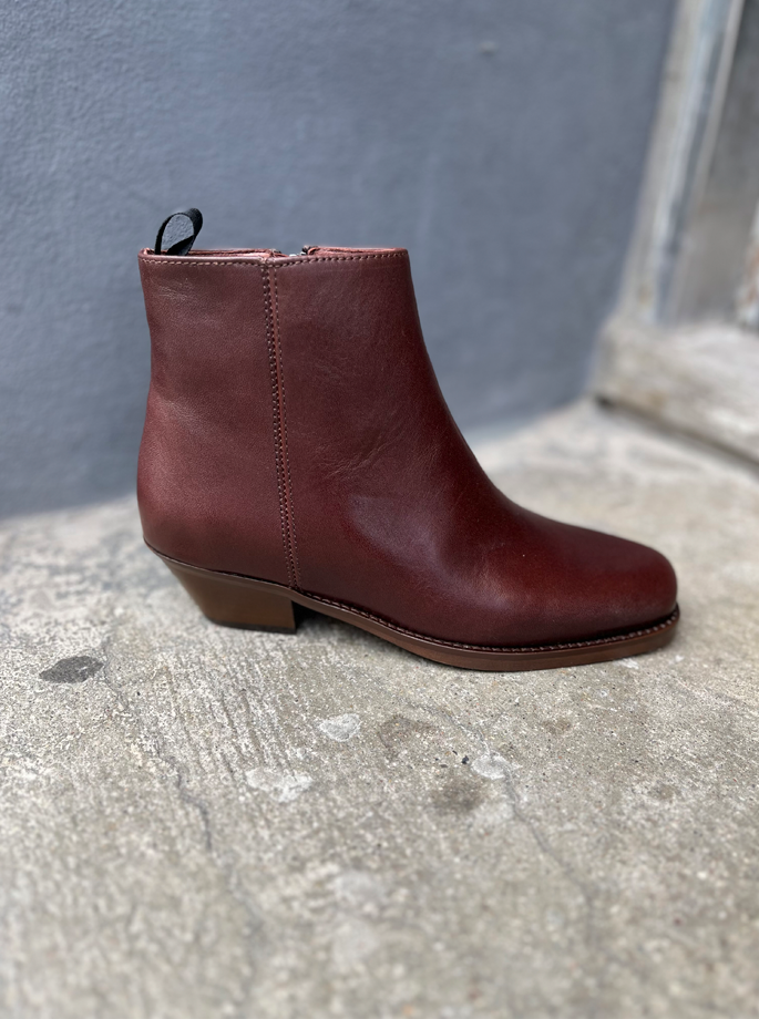 Anonymous - Fiona 35 Grained Soft Calf Black