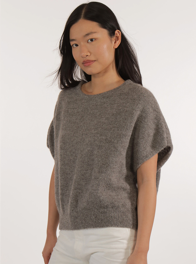 Les Racines Du Ciel - Aube Sleeveless Knit Dark Gray Natural
