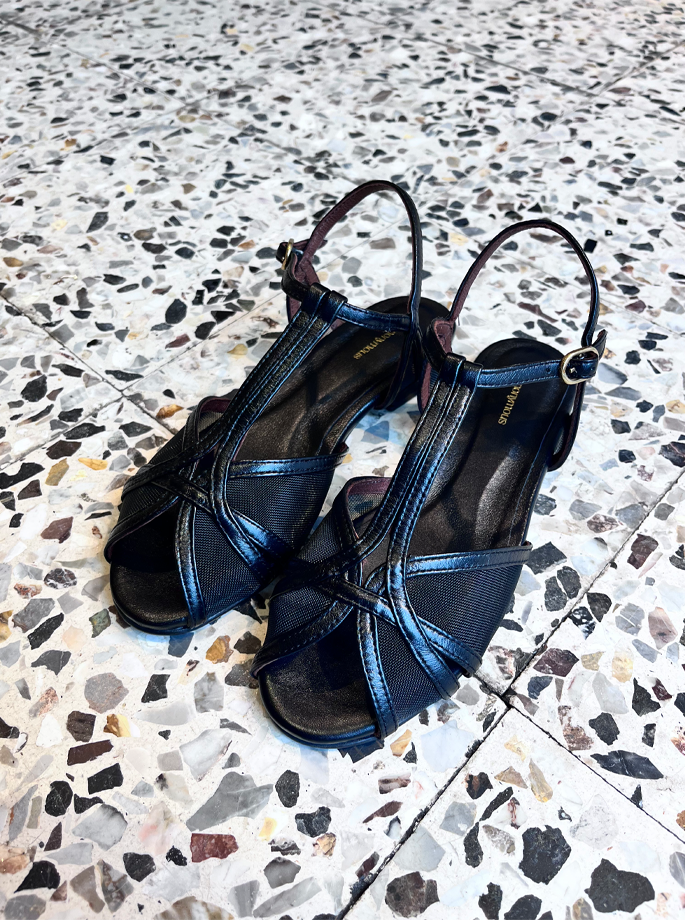 Anonymous - Therese 20 mesh Black