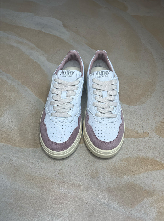 Autry Sneakers - GS28 Medalist Low Sneakers Goat/Suede White/Nude