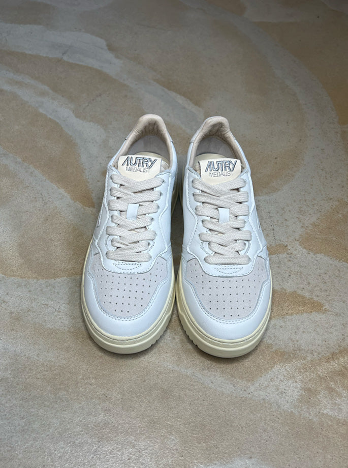 Autry Sneakers - SL30 Medalist Low Sneakers Suede/Leather White