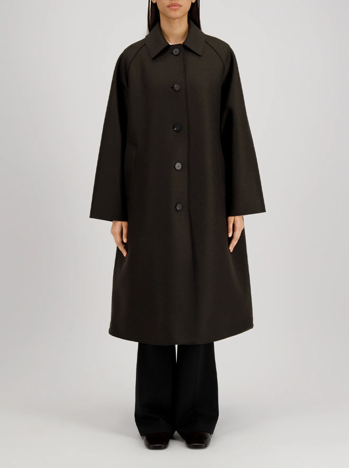 Harris Wharf - Balmacaan Pressed Wool Coat Dark Brown