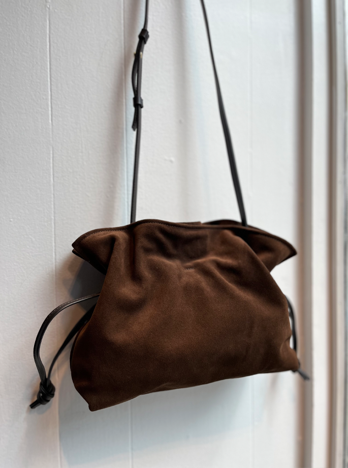 Infinito - Camilla Taske Suede Large Moka
