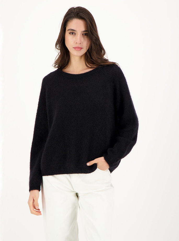 Les Racines du Ciel - Diamante Raglan Sweater Black 