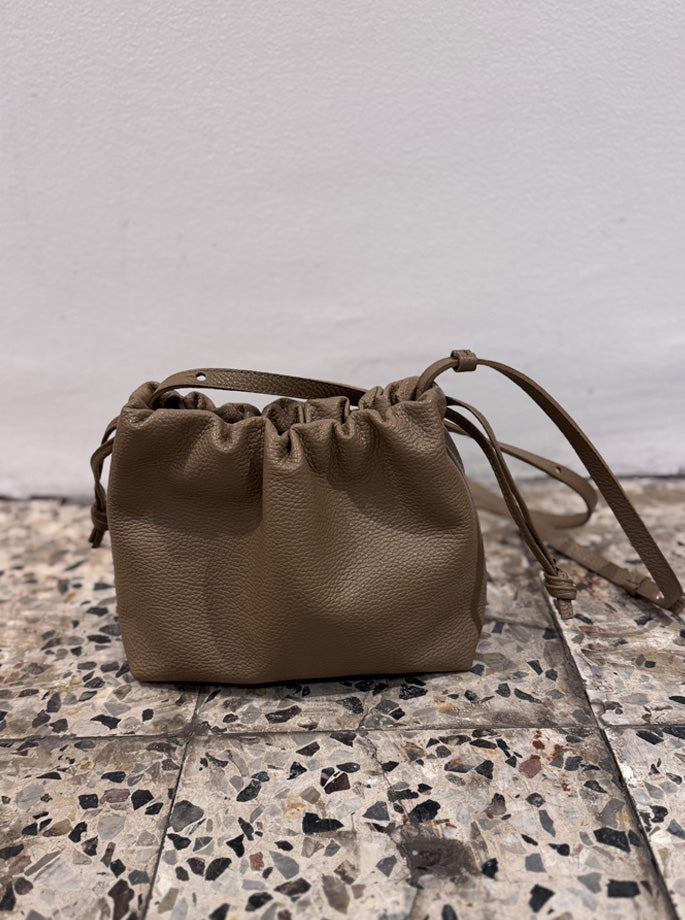 Infinito 2012 - Sofie Bag Brown Raffia