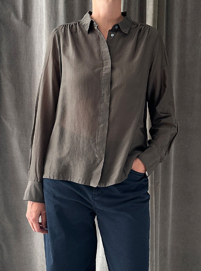 Pomanders - Shirt Khaki