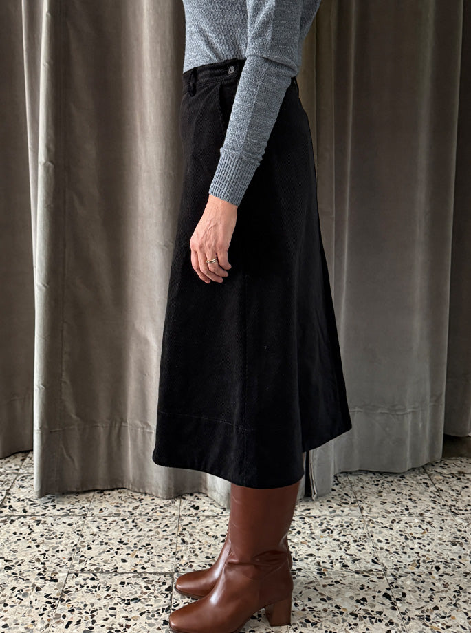 Rue de Tokyo - Prym Structured Corduroy Skirt Black